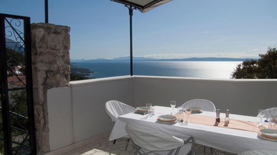 Luxus-Ferienvilla mit Meerblick in Brela &ndash; Makarska Riviera&excl;