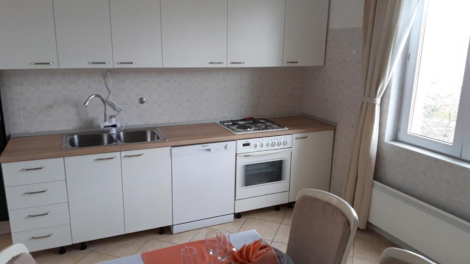 Luxus-Ferienvilla mit Meerblick in Brela &ndash; Makarska Riviera&excl;