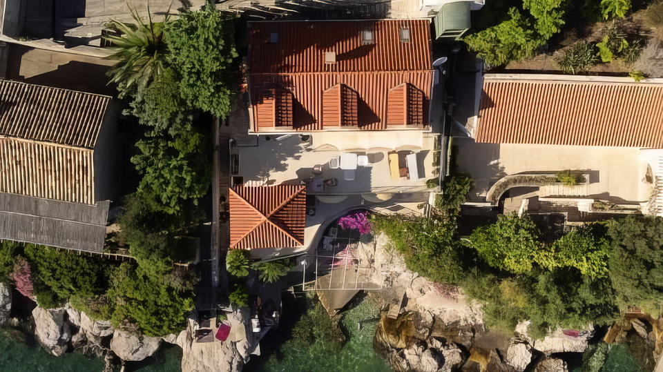 Edinstvena kamnita vila v prvem vrsti ob morju &ndash; Dubrovnik&excl;