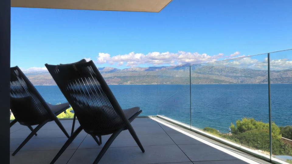 Moderna villa di lusso a 50 m dal mare sull'isola di Bra&ccaron;&excl;