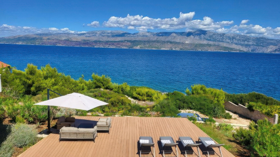 Moderna villa di lusso a 50 m dal mare sull'isola di Bra&ccaron;&excl;