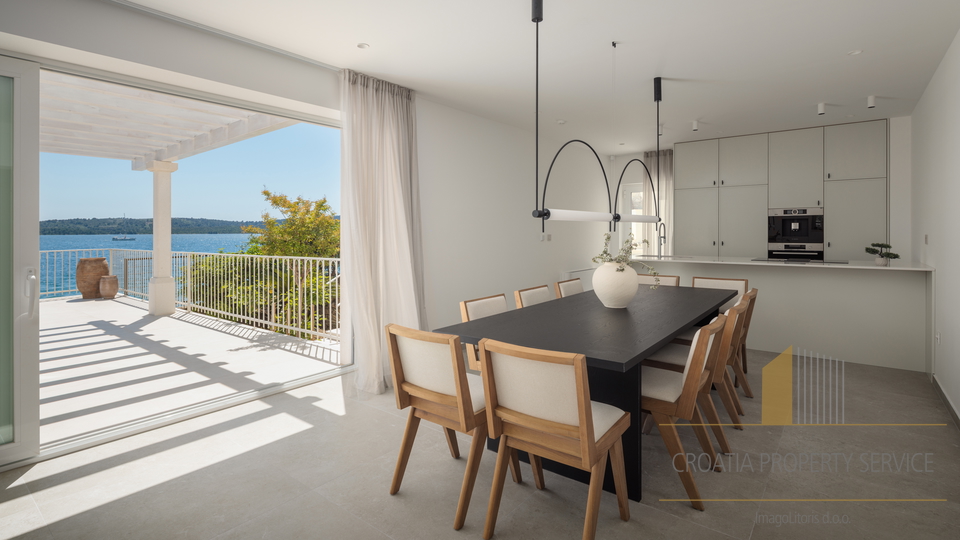 New luxury villa first line by the sea with private boat mooring - island of Čiovo!