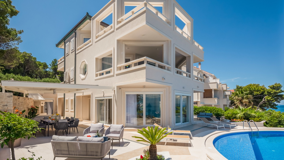 Luxusvilla erste Meereslinie &ndash; Sutivan&comma; Insel Bra&ccaron;