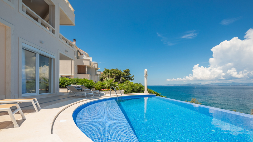 Luxusvilla erste Meereslinie &ndash; Sutivan&comma; Insel Bra&ccaron;