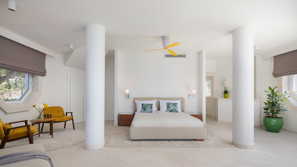 Luxusvilla erste Meereslinie &ndash; Sutivan&comma; Insel Bra&ccaron;