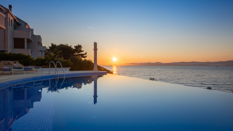Luxusvilla erste Meereslinie &ndash; Sutivan&comma; Insel Bra&ccaron;