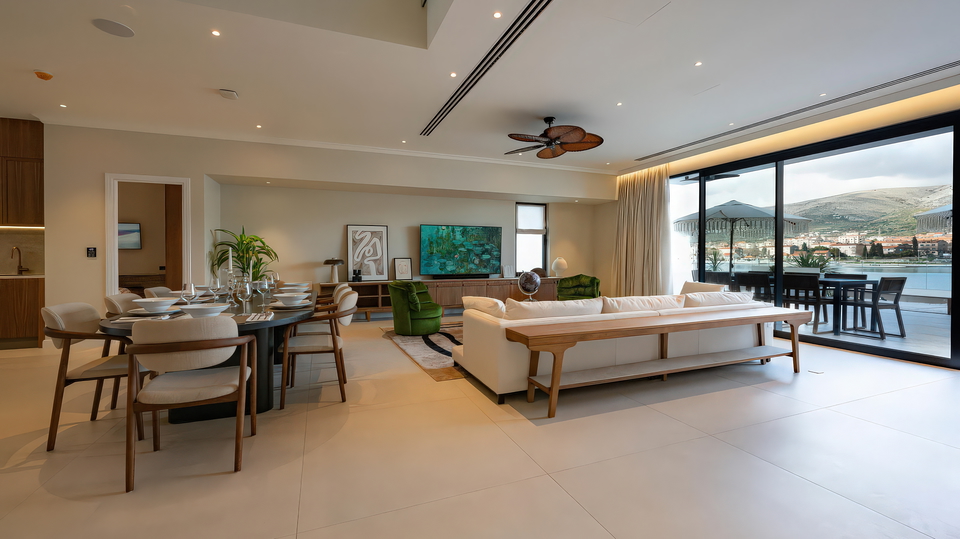 &Ecy;&lcy;&iecy;&gcy;&acy;&ncy;&tcy;&ncy;&acy;&yacy; &vcy;&icy;&lcy;&lcy;&acy; &ucy; &mcy;&ocy;&rcy;&yacy; &rcy;&yacy;&dcy;&ocy;&mcy; &scy; &Tcy;&rcy;&ocy;&gcy;&icy;&rcy;&ocy;&mcy; &ndash; &scy;&ocy;&vcy;&rcy;&iecy;&mcy;&iecy;&ncy;&ncy;&acy;&yacy; &rcy;&ocy;&scy;&kcy;&ocy;&shcy;&softcy; &ncy;&acy; &Acy;&dcy;&rcy;&icy;&acy;&tcy;&icy;&kcy;&iecy;