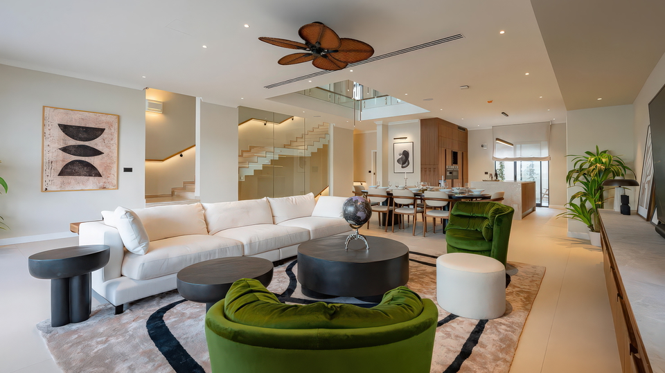 &Ecy;&lcy;&iecy;&gcy;&acy;&ncy;&tcy;&ncy;&acy;&yacy; &vcy;&icy;&lcy;&lcy;&acy; &ucy; &mcy;&ocy;&rcy;&yacy; &rcy;&yacy;&dcy;&ocy;&mcy; &scy; &Tcy;&rcy;&ocy;&gcy;&icy;&rcy;&ocy;&mcy; &ndash; &scy;&ocy;&vcy;&rcy;&iecy;&mcy;&iecy;&ncy;&ncy;&acy;&yacy; &rcy;&ocy;&scy;&kcy;&ocy;&shcy;&softcy; &ncy;&acy; &Acy;&dcy;&rcy;&icy;&acy;&tcy;&icy;&kcy;&iecy;