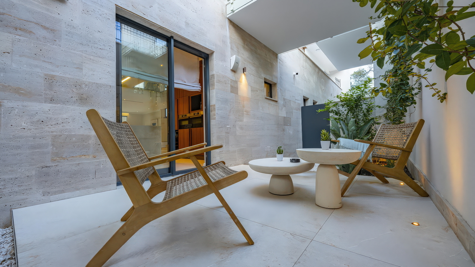 &Ecy;&lcy;&iecy;&gcy;&acy;&ncy;&tcy;&ncy;&acy;&yacy; &vcy;&icy;&lcy;&lcy;&acy; &ucy; &mcy;&ocy;&rcy;&yacy; &rcy;&yacy;&dcy;&ocy;&mcy; &scy; &Tcy;&rcy;&ocy;&gcy;&icy;&rcy;&ocy;&mcy; &ndash; &scy;&ocy;&vcy;&rcy;&iecy;&mcy;&iecy;&ncy;&ncy;&acy;&yacy; &rcy;&ocy;&scy;&kcy;&ocy;&shcy;&softcy; &ncy;&acy; &Acy;&dcy;&rcy;&icy;&acy;&tcy;&icy;&kcy;&iecy;