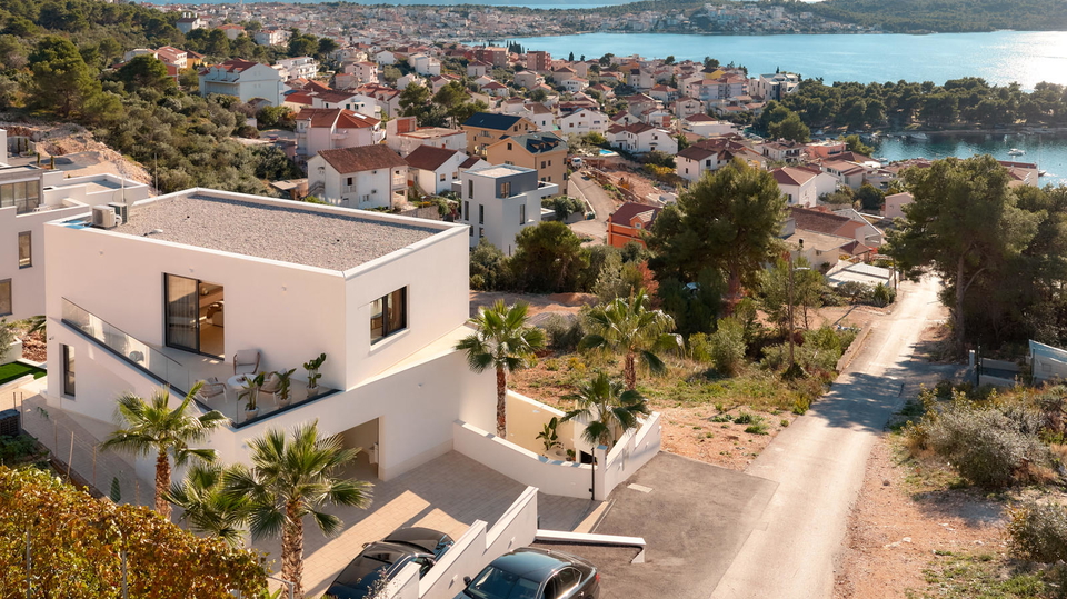 Neue luxuri&ouml;se Villa mit Meerblick auf &Ccaron;iovo &ndash; Ihr neues Zuhause oder die Investition Ihrer Tr&auml;ume&excl;