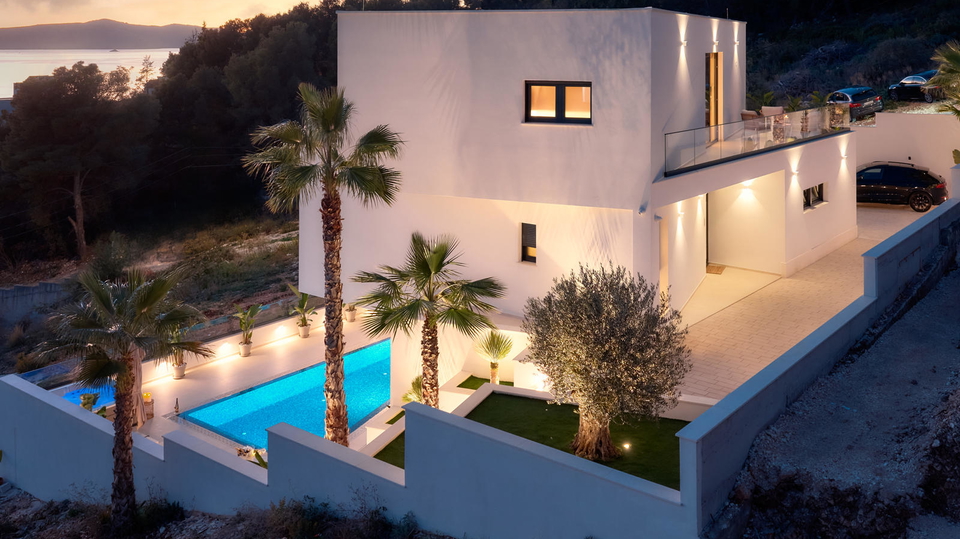 Neue luxuri&ouml;se Villa mit Meerblick auf &Ccaron;iovo &ndash; Ihr neues Zuhause oder die Investition Ihrer Tr&auml;ume&excl;