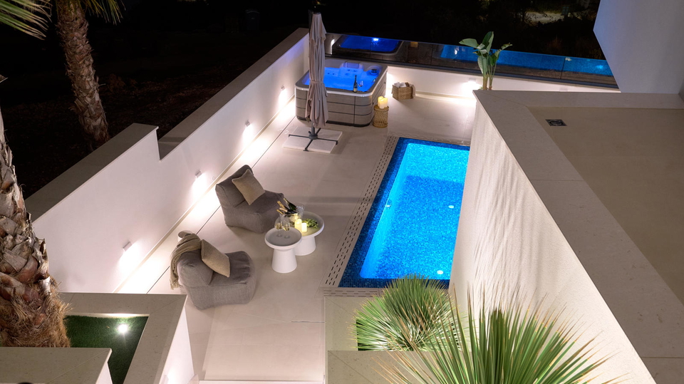 Neue luxuri&ouml;se Villa mit Meerblick auf &Ccaron;iovo &ndash; Ihr neues Zuhause oder die Investition Ihrer Tr&auml;ume&excl;