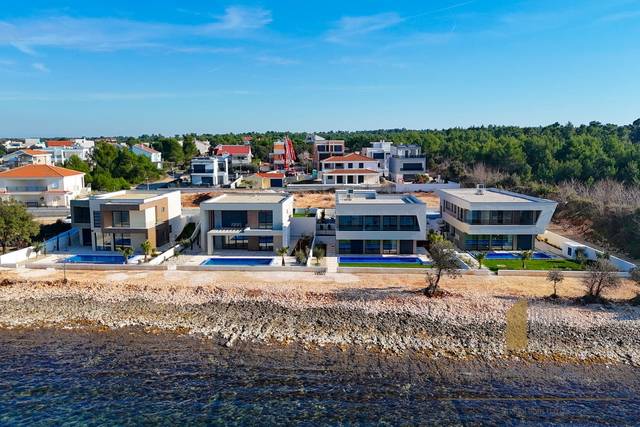 Splendida villa di lusso sulla spiaggia nei dintorni di Zara!