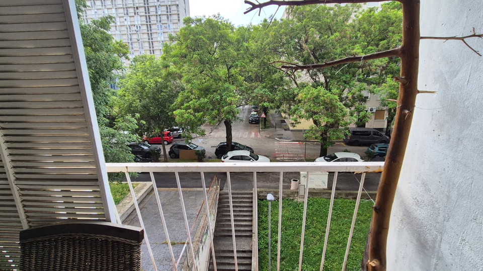 Prostrani  trosoban stan od 105 m2 u srcu Splita &ndash; idealan za &zcaron;ivot ili investiciju&excl;