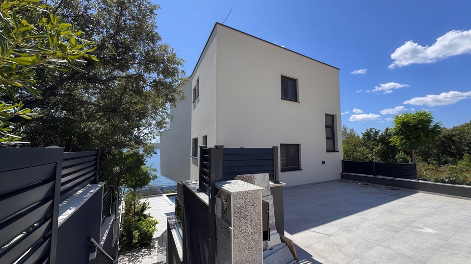 Exklusive Villa in erster Meereslinie in der Umgebung von Zadar&excl;
