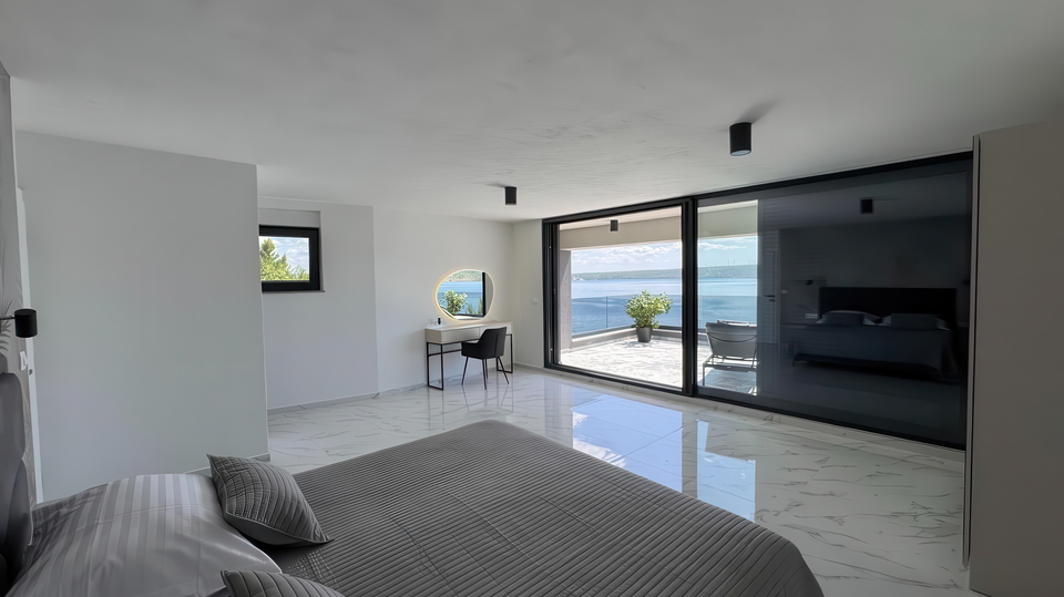 Exklusive Villa in erster Meereslinie in der Umgebung von Zadar&excl;