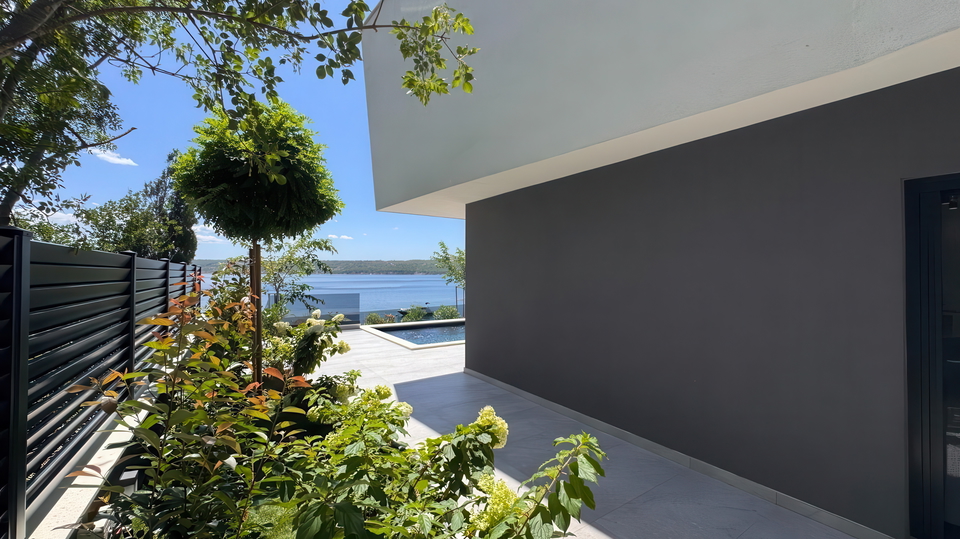 Exklusive Villa in erster Meereslinie in der Umgebung von Zadar&excl;
