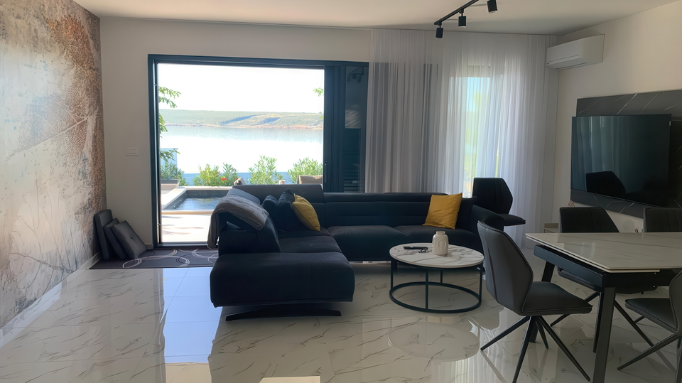 Exklusive Villa in erster Meereslinie in der Umgebung von Zadar&excl;