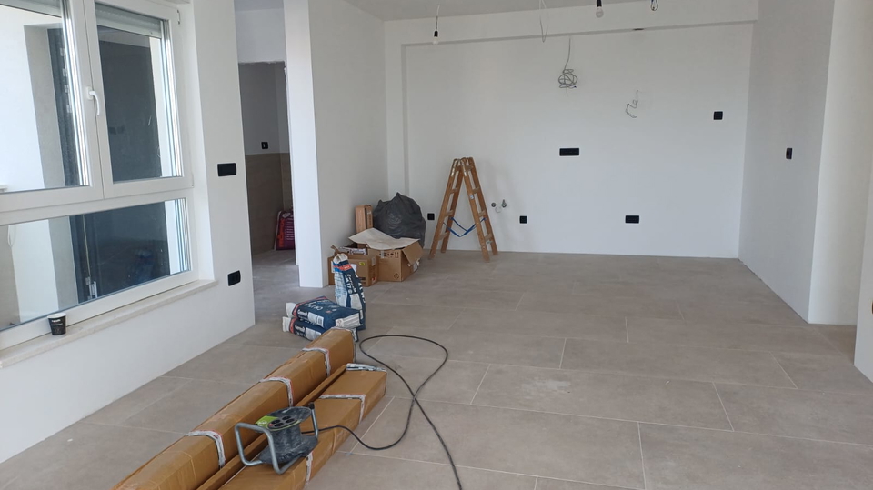 Luxurious three-bedroom apartment with sea view &ndash; &Ccaron;iovo&comma; 250 m from the sea&excl;