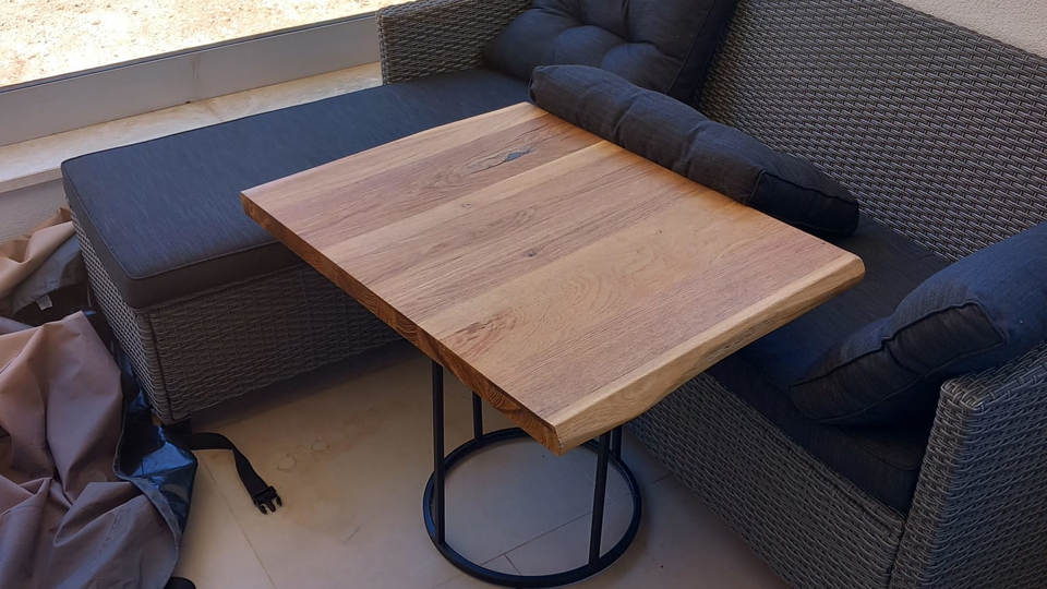 Moderno dvonadstropno stanovanje s stre&scaron;no teraso 45 m od morja v okolici Zadra&excl;