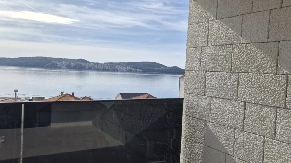 Lussuosa nuova costruzione moderna a Seget &ndash; La perfetta combinazione di stile e comfort&excl;