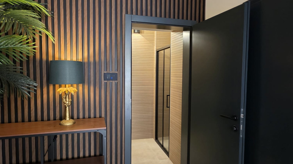 Appartamento moderno completamente ristrutturato a Ka&scaron;tel Stari &ndash; vicinanza al mare e al lungomare&excl;