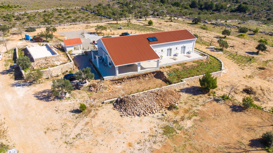 Wundersch&ouml;ne Villa auf einem Grundst&uuml;ck von 20&period;135 m&sup2; mit Panoramablick &uuml;ber Rogoznica&excl;