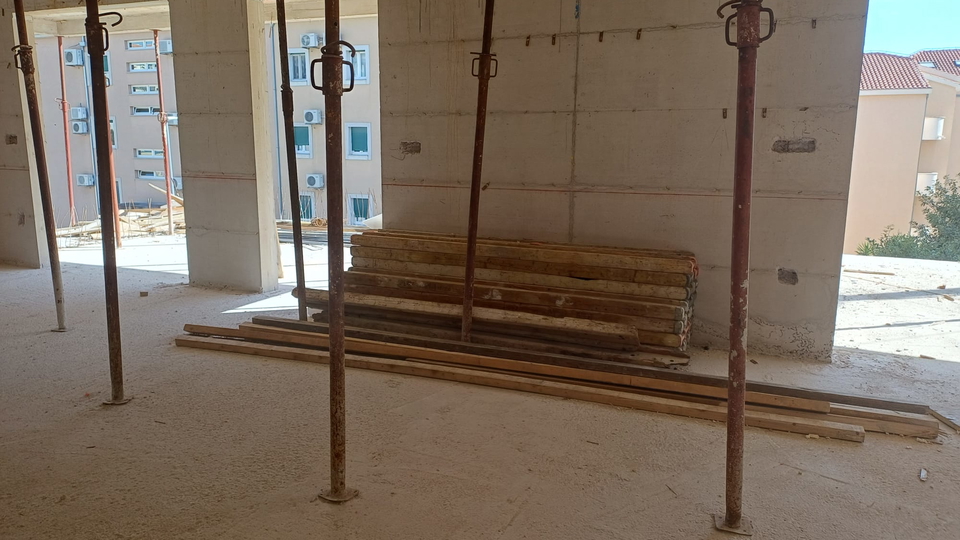 Luksuzan trosoban stan 350 m od pla&zcaron;e &ndash; &Zcaron;njan&comma; Split&excl;