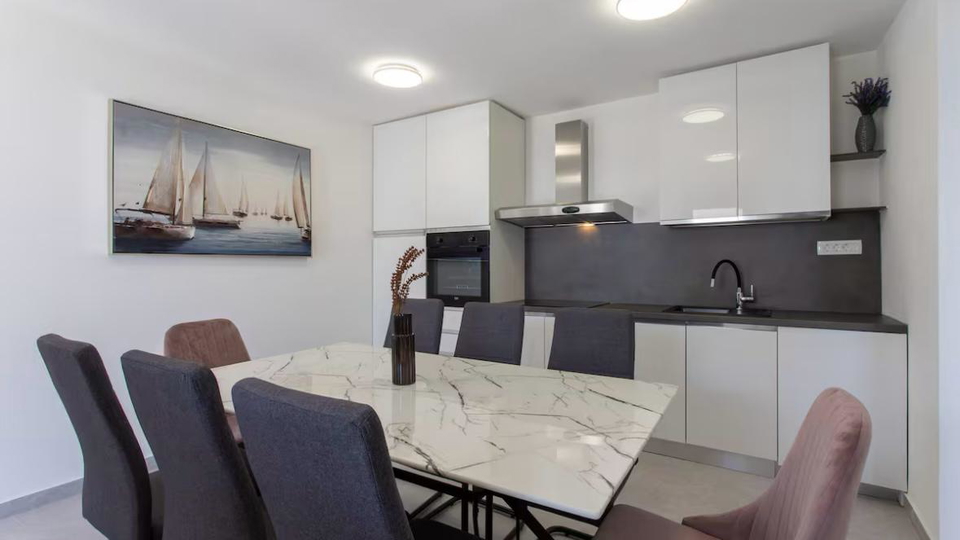 Prekrasna ku&cacute;a za odmor na otoku &Ccaron;iovu &ndash; samo 200 m od mora&excl;