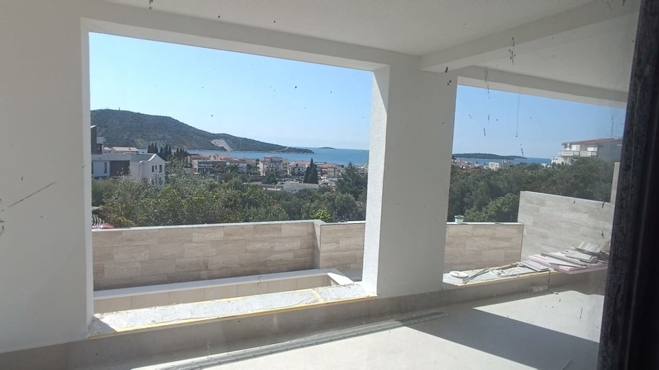 Appartamento di lusso con splendida vista sul mare e sulla citt&agrave; &ndash; Primo&scaron;ten&excl;