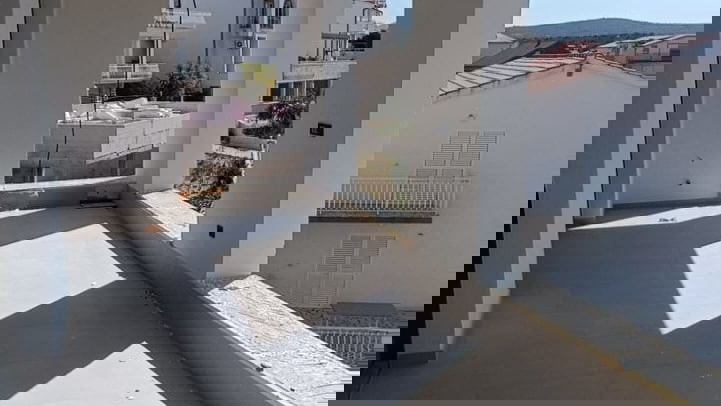 Beautiful apartment with elegant garden and pool 350 m from the sea &ndash; Primo&scaron;ten&excl;