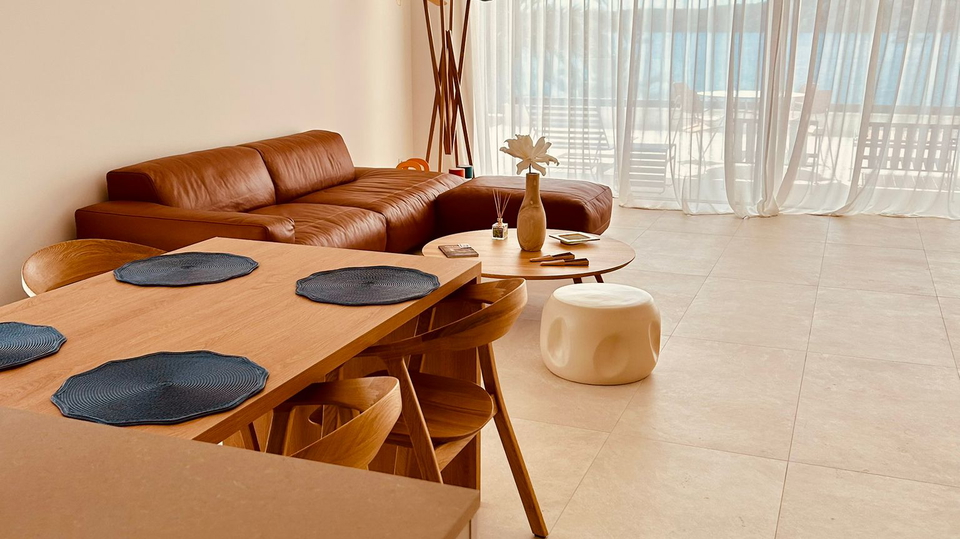 Luxury apartment with garden and pool first line to the beach &ndash; Seget Donji&excl;