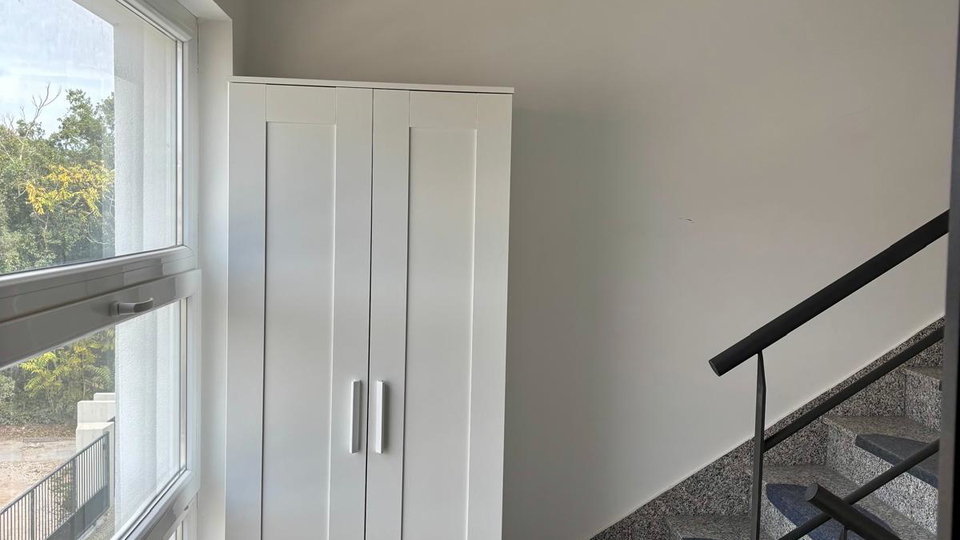 &Pcy;&rcy;&ocy;&scy;&tcy;&ocy;&rcy;&ncy;&acy;&yacy; &kcy;&vcy;&acy;&rcy;&tcy;&icy;&rcy;&acy; &scy; &tcy;&iecy;&rcy;&rcy;&acy;&scy;&ocy;&jcy; &icy; &scy;&acy;&dcy;&ocy;&mcy; &vcy; 180 &mcy; &ocy;&tcy; &pcy;&lcy;&yacy;&zhcy;&acy; &vcy; &ocy;&kcy;&rcy;&iecy;&scy;&tcy;&ncy;&ocy;&scy;&tcy;&yacy;&khcy; &Zcy;&acy;&dcy;&acy;&rcy;&acy;&excl;