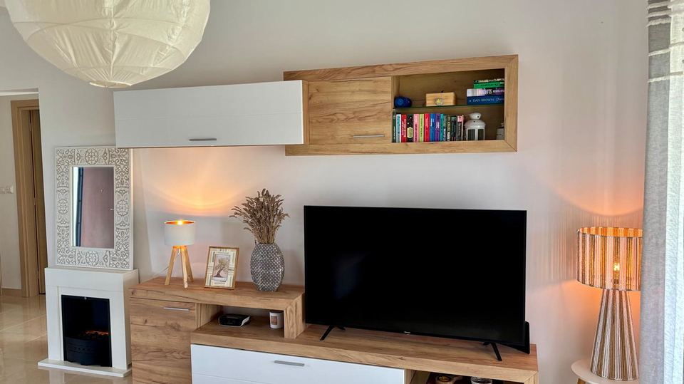 &Pcy;&rcy;&ocy;&scy;&tcy;&ocy;&rcy;&ncy;&acy;&yacy; &kcy;&vcy;&acy;&rcy;&tcy;&icy;&rcy;&acy; &scy; &tcy;&iecy;&rcy;&rcy;&acy;&scy;&ocy;&jcy; &icy; &scy;&acy;&dcy;&ocy;&mcy; &vcy; 180 &mcy; &ocy;&tcy; &pcy;&lcy;&yacy;&zhcy;&acy; &vcy; &ocy;&kcy;&rcy;&iecy;&scy;&tcy;&ncy;&ocy;&scy;&tcy;&yacy;&khcy; &Zcy;&acy;&dcy;&acy;&rcy;&acy;&excl;