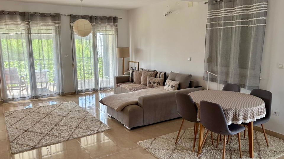 &Pcy;&rcy;&ocy;&scy;&tcy;&ocy;&rcy;&ncy;&acy;&yacy; &kcy;&vcy;&acy;&rcy;&tcy;&icy;&rcy;&acy; &scy; &tcy;&iecy;&rcy;&rcy;&acy;&scy;&ocy;&jcy; &icy; &scy;&acy;&dcy;&ocy;&mcy; &vcy; 180 &mcy; &ocy;&tcy; &pcy;&lcy;&yacy;&zhcy;&acy; &vcy; &ocy;&kcy;&rcy;&iecy;&scy;&tcy;&ncy;&ocy;&scy;&tcy;&yacy;&khcy; &Zcy;&acy;&dcy;&acy;&rcy;&acy;&excl;