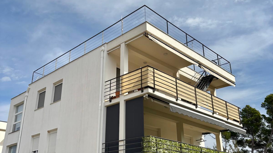 &Pcy;&rcy;&ocy;&scy;&tcy;&ocy;&rcy;&ncy;&acy;&yacy; &kcy;&vcy;&acy;&rcy;&tcy;&icy;&rcy;&acy; &scy; &tcy;&iecy;&rcy;&rcy;&acy;&scy;&ocy;&jcy; &icy; &scy;&acy;&dcy;&ocy;&mcy; &vcy; 180 &mcy; &ocy;&tcy; &pcy;&lcy;&yacy;&zhcy;&acy; &vcy; &ocy;&kcy;&rcy;&iecy;&scy;&tcy;&ncy;&ocy;&scy;&tcy;&yacy;&khcy; &Zcy;&acy;&dcy;&acy;&rcy;&acy;&excl;