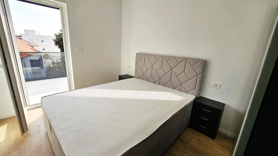 Luxuri&ouml;ses Penthouse mit Dachterrasse&comma; erste Meereslinie - Srima&comma; &Scaron;ibenik&excl;