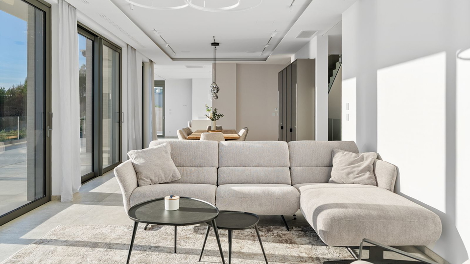 New luxury villa with panoramic sea view - Omi&scaron;&excl;