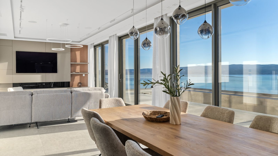 New luxury villa with panoramic sea view - Omi&scaron;&excl;