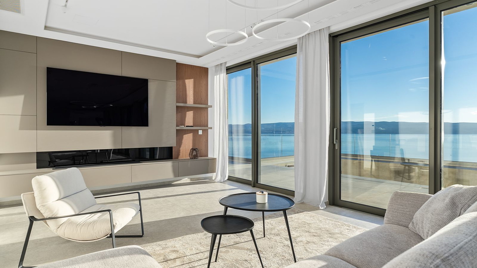 New luxury villa with panoramic sea view - Omi&scaron;&excl;