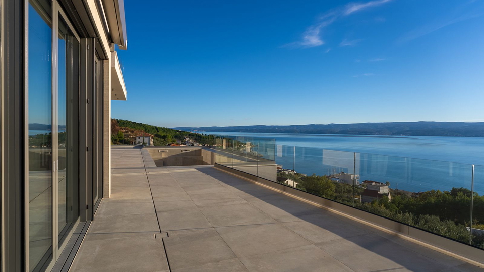 New luxury villa with panoramic sea view - Omi&scaron;&excl;