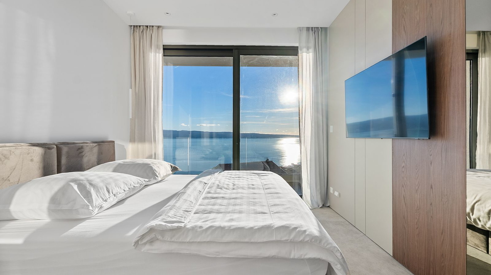 New luxury villa with panoramic sea view - Omi&scaron;&excl;
