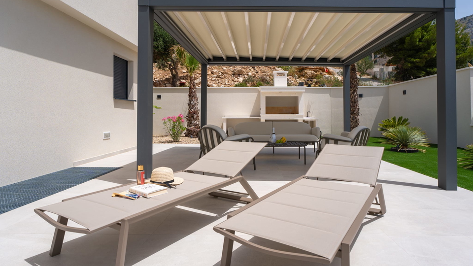 Neue elegante Villa mit Pool und offenem Meerblick in der Umgebung von Split&excl;