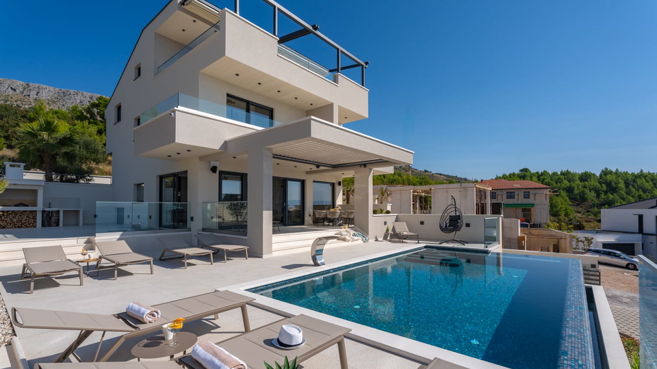 Neue elegante Villa mit Pool und offenem Meerblick in der Umgebung von Split&excl;