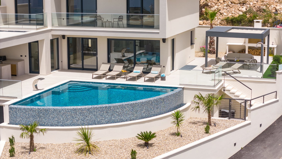 Luxuri&ouml;se moderne Villa mit Panoramablick auf das Meer &ndash; 300 m vom Strand entfernt&comma; in der N&auml;he von Split&excl;
