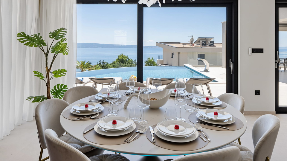 Luxuri&ouml;se moderne Villa mit Panoramablick auf das Meer &ndash; 300 m vom Strand entfernt&comma; in der N&auml;he von Split&excl;