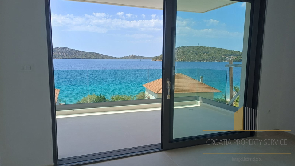 Luxury penthouse with sea view 50 m from the beach – Kalebova Luka!