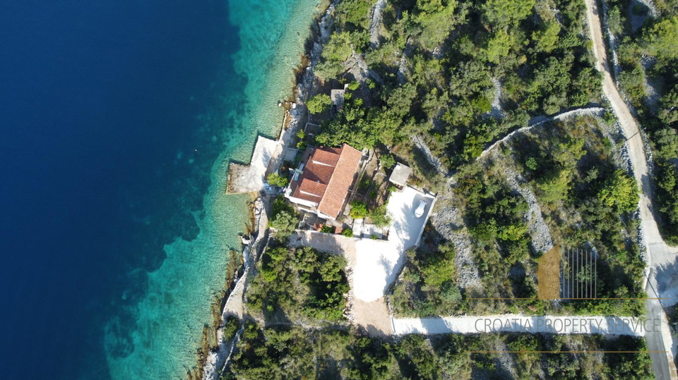 Spaziosa casa in prima fila sul mare con ormeggio privato - Drvenik Veliki!