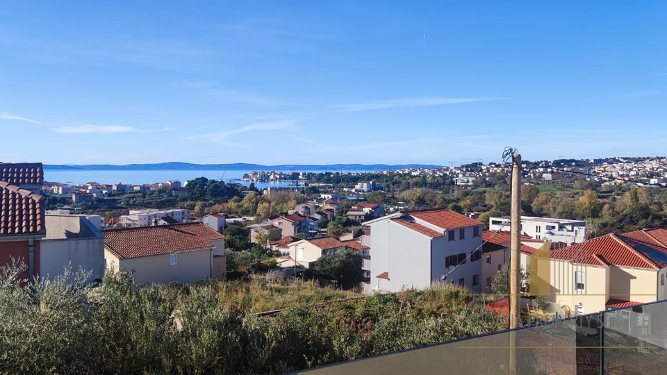 Luxuriöse moderne Villa mit Meerblick und Blick auf Split!