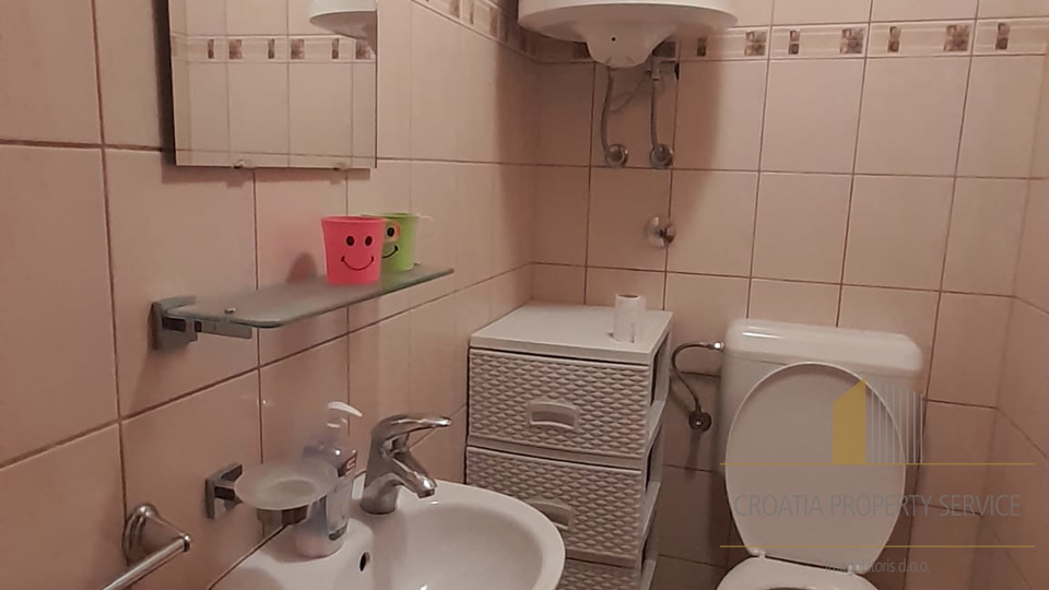 Charming renovated stone house 20 meters from the sea near Split!